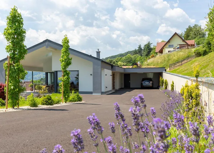 Greim15 --- Ganzes Mit Fernsicht, Pool, Wellness דויטשלנדסברג